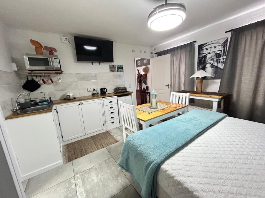 3 Bedroom Property for Sale in Britannia Bay Western Cape